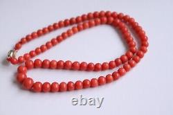 20gr Vintage Salmon Coral Necklace Undyed Coral Beads Yellow Gold Clasp 14k