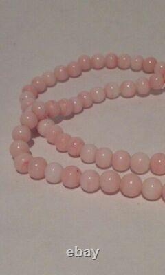 25 Conch shell bead Necklace