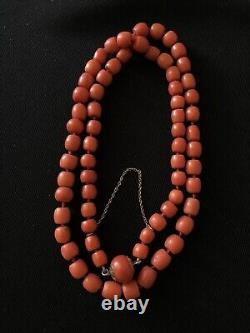72.7 g. Vintage Red Coral Necklace Natural Undyed Beads Clasp Gold 14k