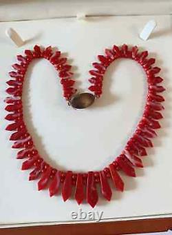 ART DECO Blood red pacific AKA coral necklace