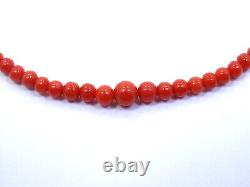 Beautiful VINTAGE Deep RED Mediterranean CORAL Graduated Bead Strand Necklace 16