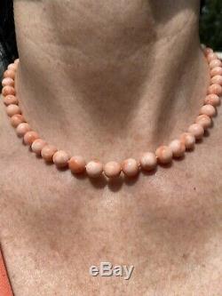 FINE ESTATE Coral Bead Necklace 18k Solid Gold Clasp 16 8mm Beads Gorgeous