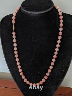 Fine Vtg Hand knotted natural Angel Coral 8mm Bead 22 Necklace 9CT gold clasp