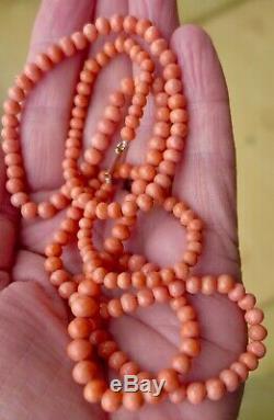 GORGEOUS, LONG, CHUNKY, ANTIQUE REAL CARVED SALMON CORAL BEAD NECKLACE 25g