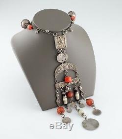Nice Vintage Silver Bedouin Necklace with Coral Beads 93.2 grams