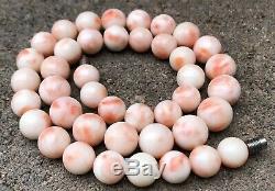 Old Chinese Carved Angel Skin Coral 10mm 11.5mm Bead Graduated Necklace 18.5