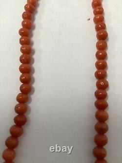 Red Coral Graduated Bead Necklace. 14k Yg Clasp. Antique. 21.7 Grams
