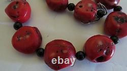 Red Coral Vintage And Black Stones Beads Necklace