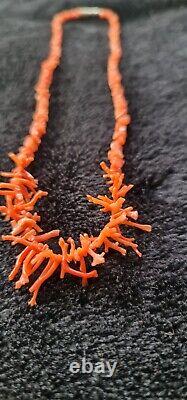 Stunning Vintage Genuine Branch Graduated Coral Necklace Light Peach / Pink