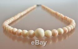 Vintage Angel Skin Natural CORAL Necklace, Graduated White with Pink beads 29 gr