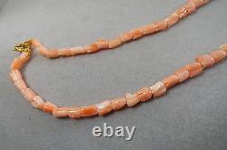 Vintage Hand Carved Natural Angel Skin Coral Graduated Beads Necklace 17,4 Gr