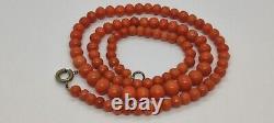 Vintage Natural Coral Graduated Beads Necklace
