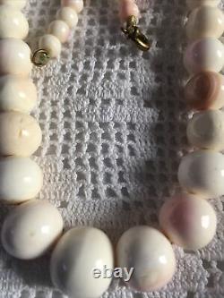 Vintage Necklace Graduated Pink Angel Skin Coral Bead Necklace 18 57g