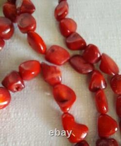 Vtg. 91.7 Undyed Natural Red Branch Coral Freeform Bead Statement Necklace 36